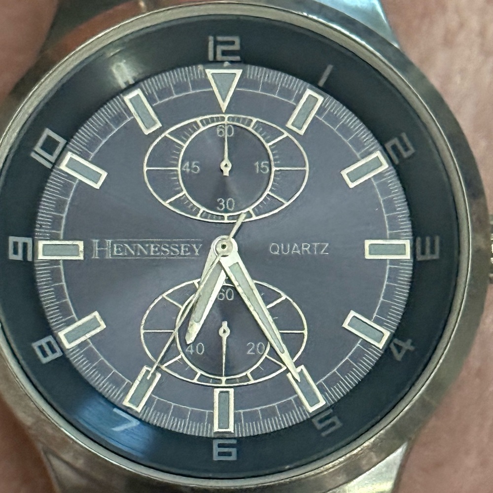 Hennessey Quartz Silver and Black Watch #13039 See details closely!